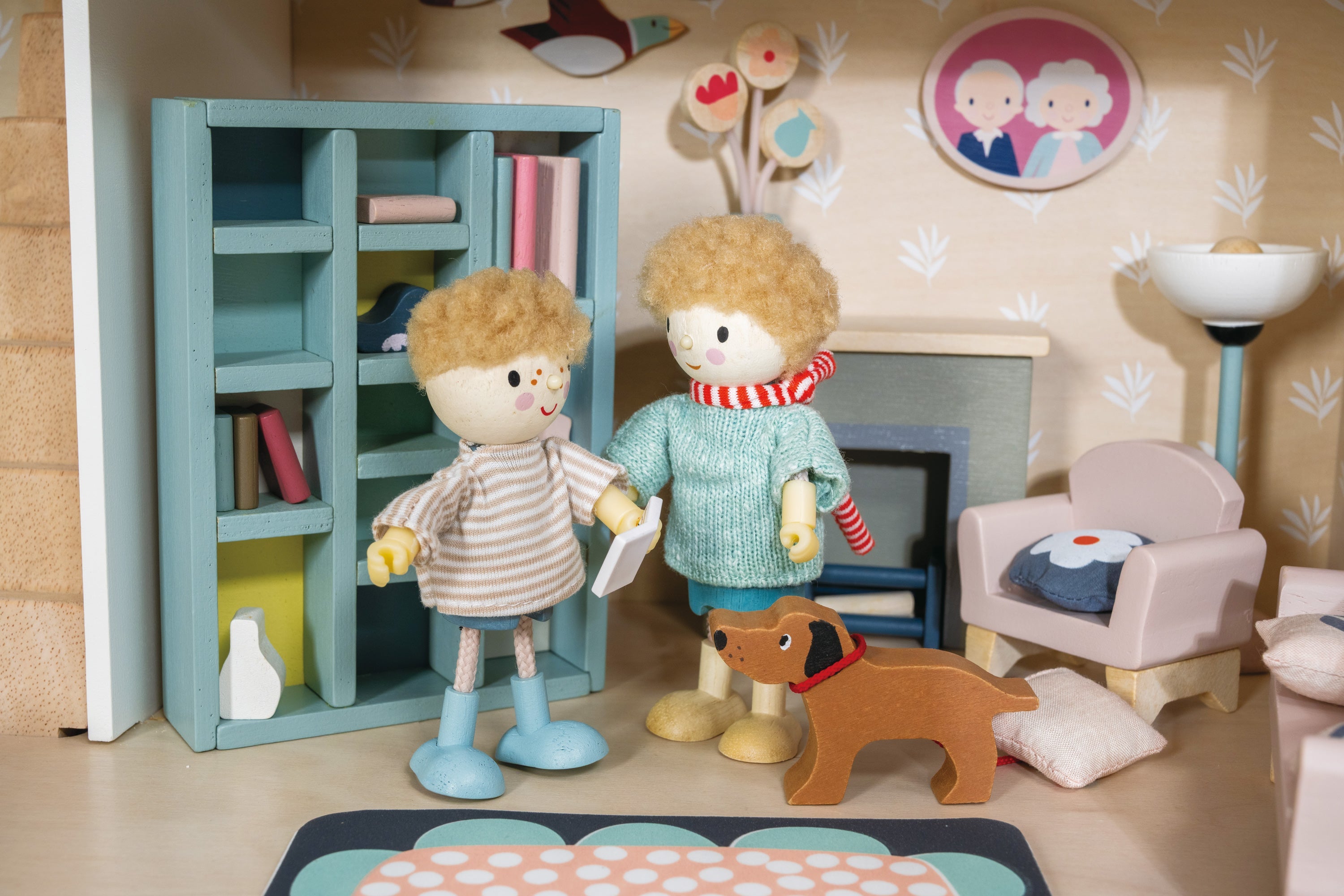 Tender Leaf Dolls House Sitting Room Furniture