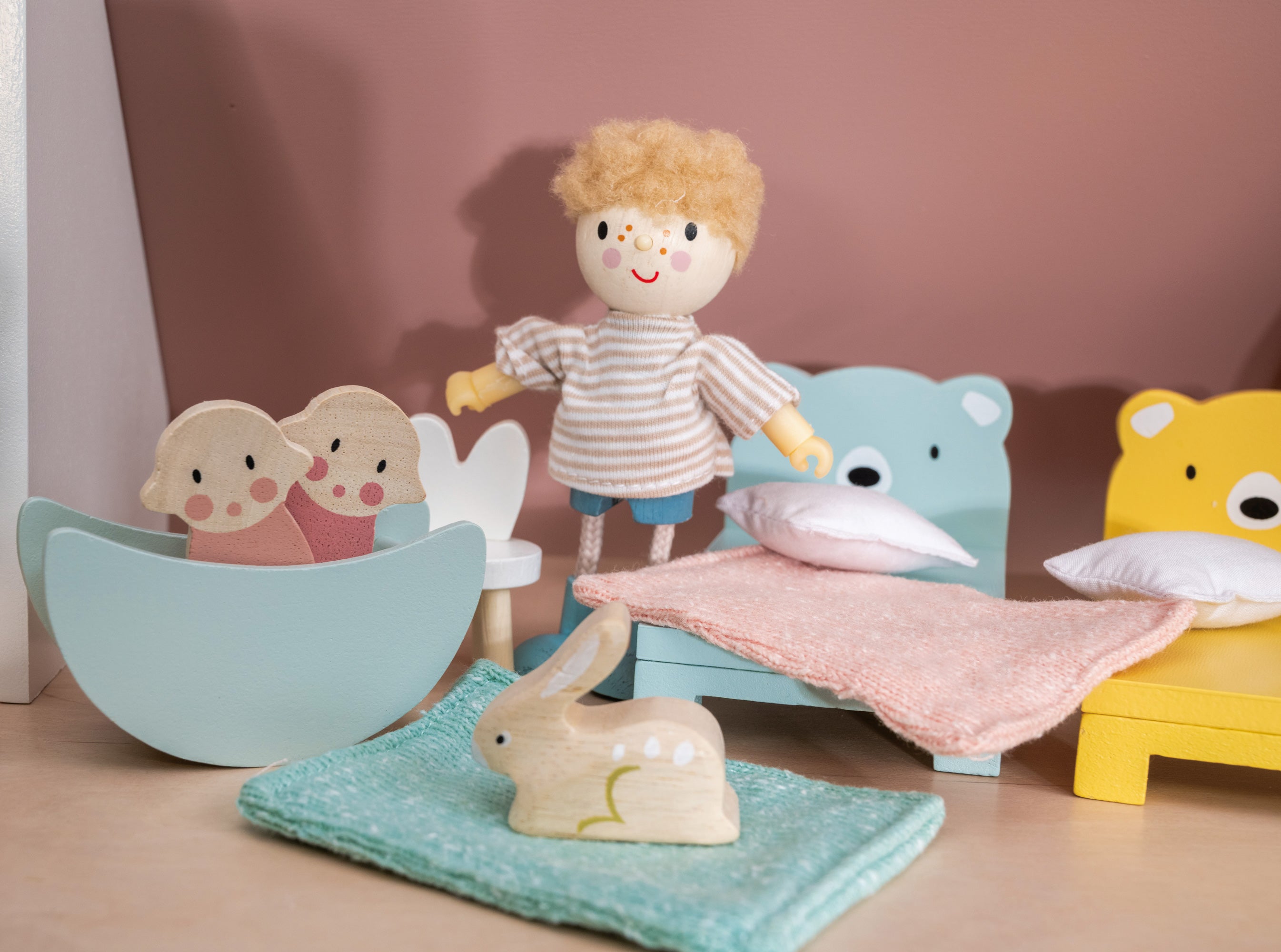 Tender Leaf Dolls House Childrens Room Furniture