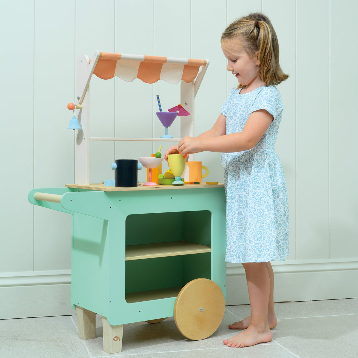 Tender Leaf Drinks Trolley