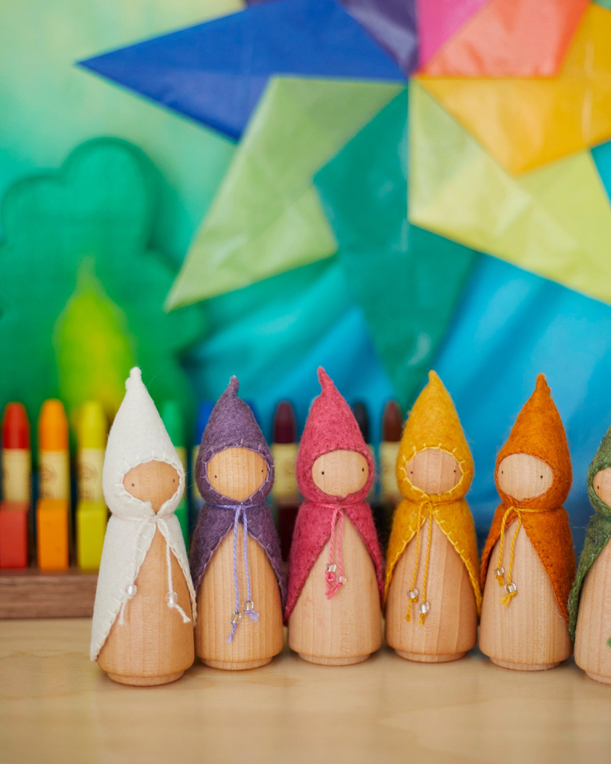 Wonderheart Colors of the Week Wooden Gnome Set