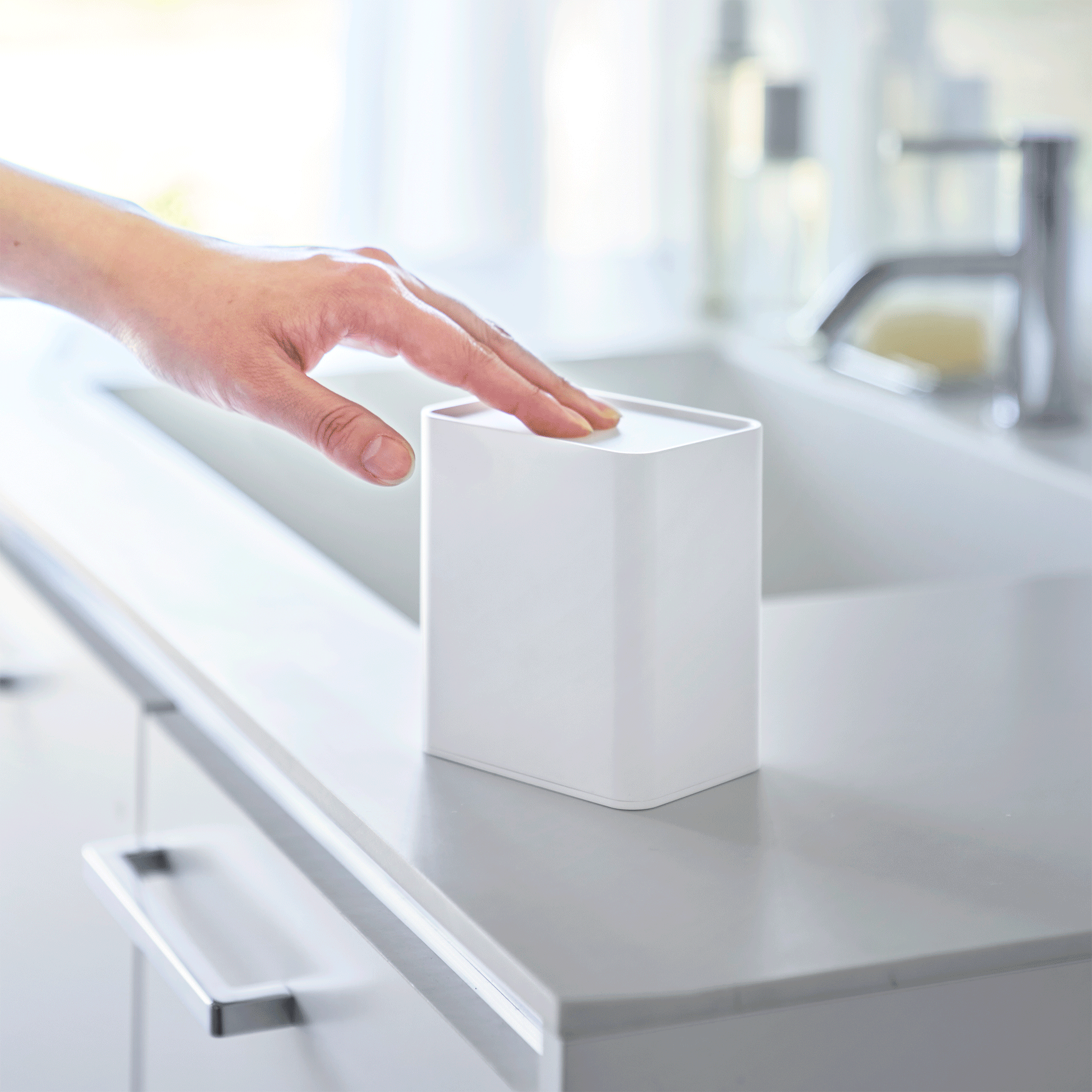 Yamazaki Home Cotton Swab Push-Top Case