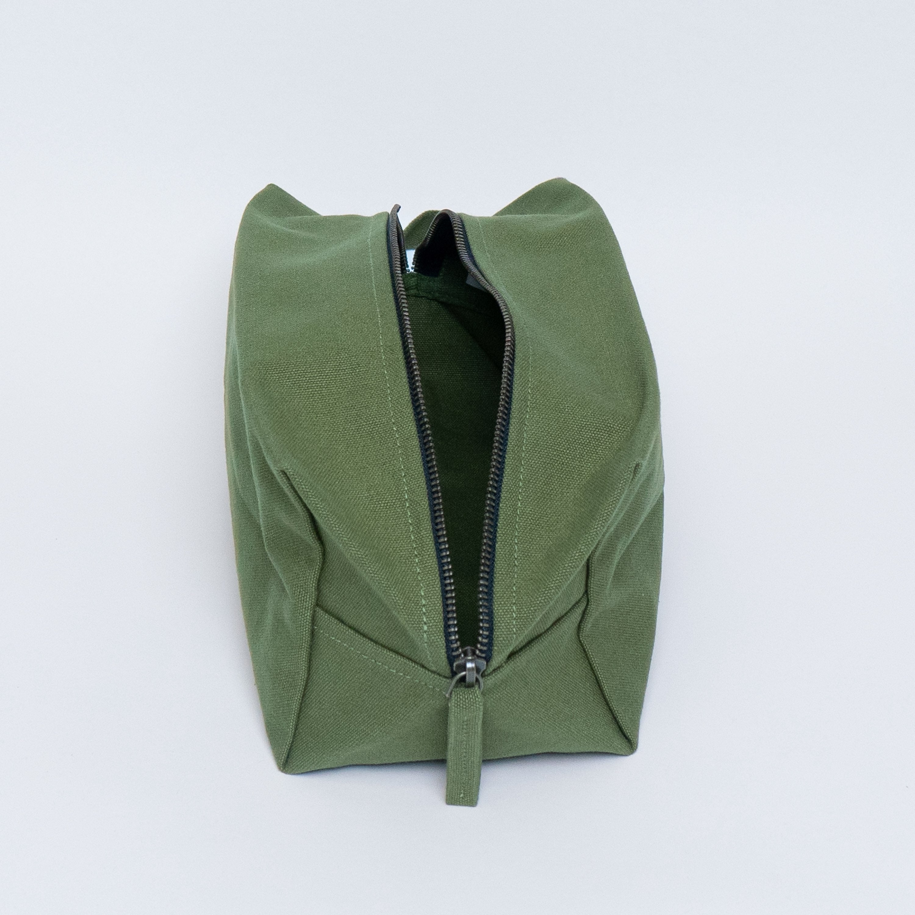 Terra Thread® Sustainable Toiletry Bag
