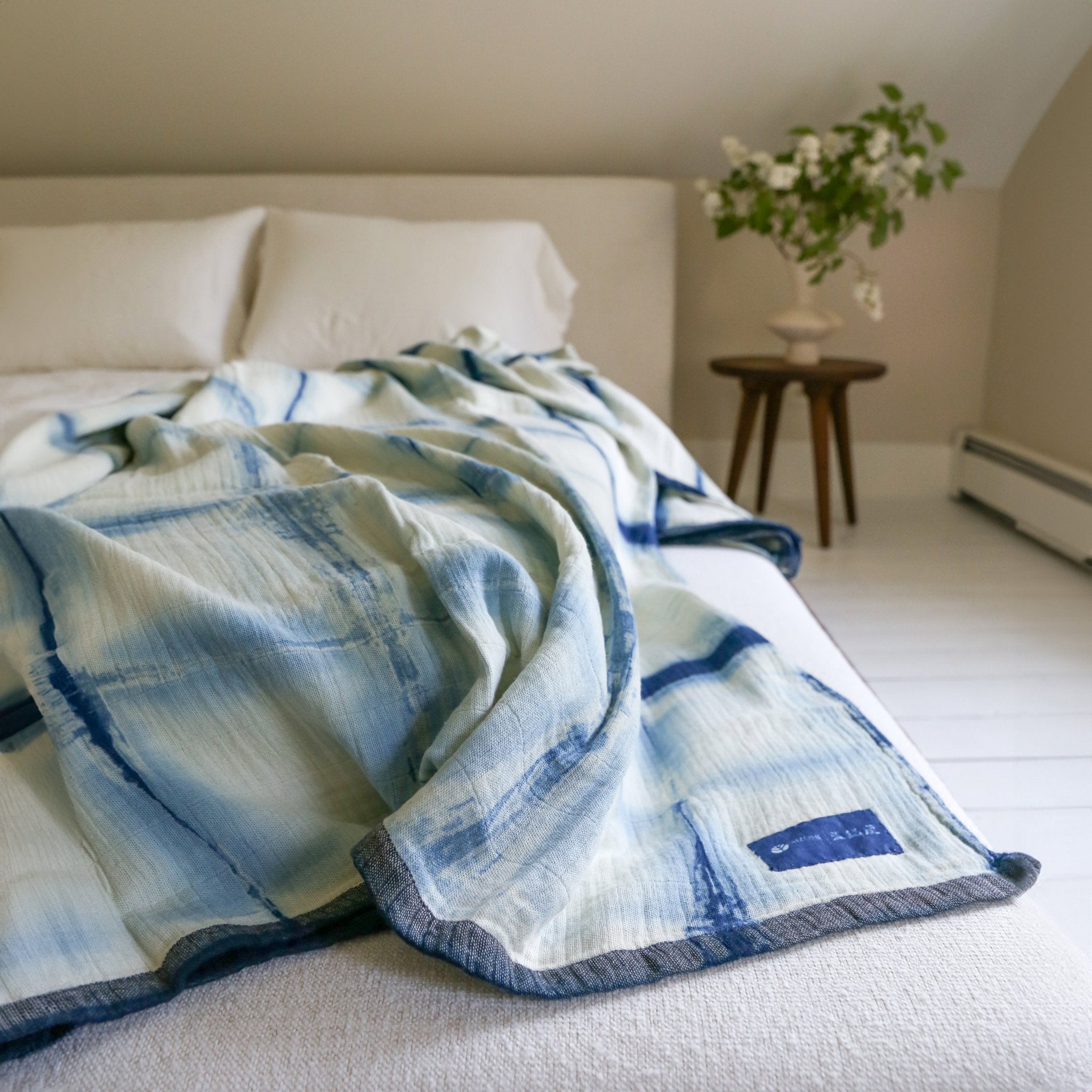 AIZOME Bed Throw Yūgen