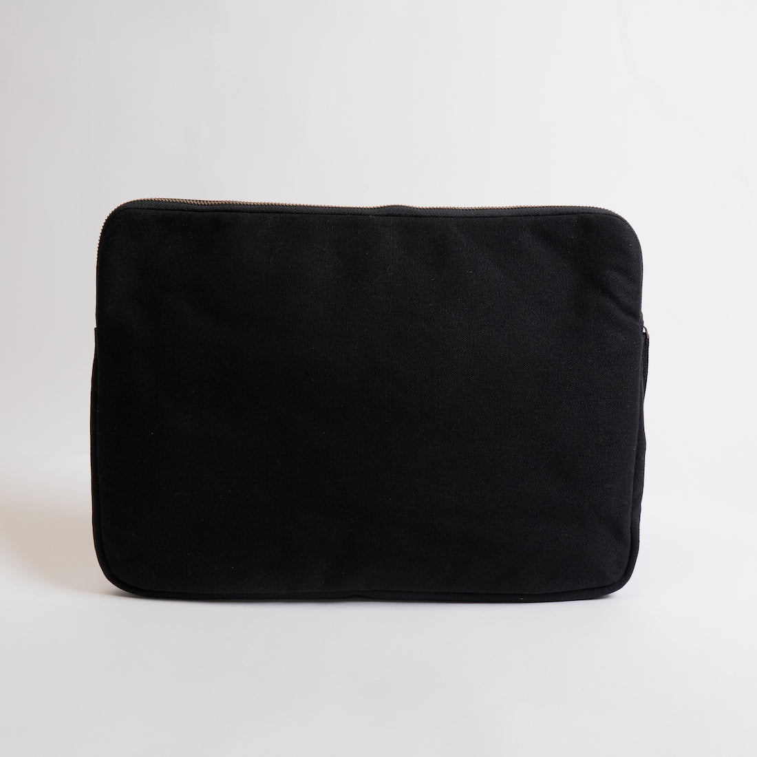 Terra Thread Erdig 15 inch laptop sleeve — product image 31