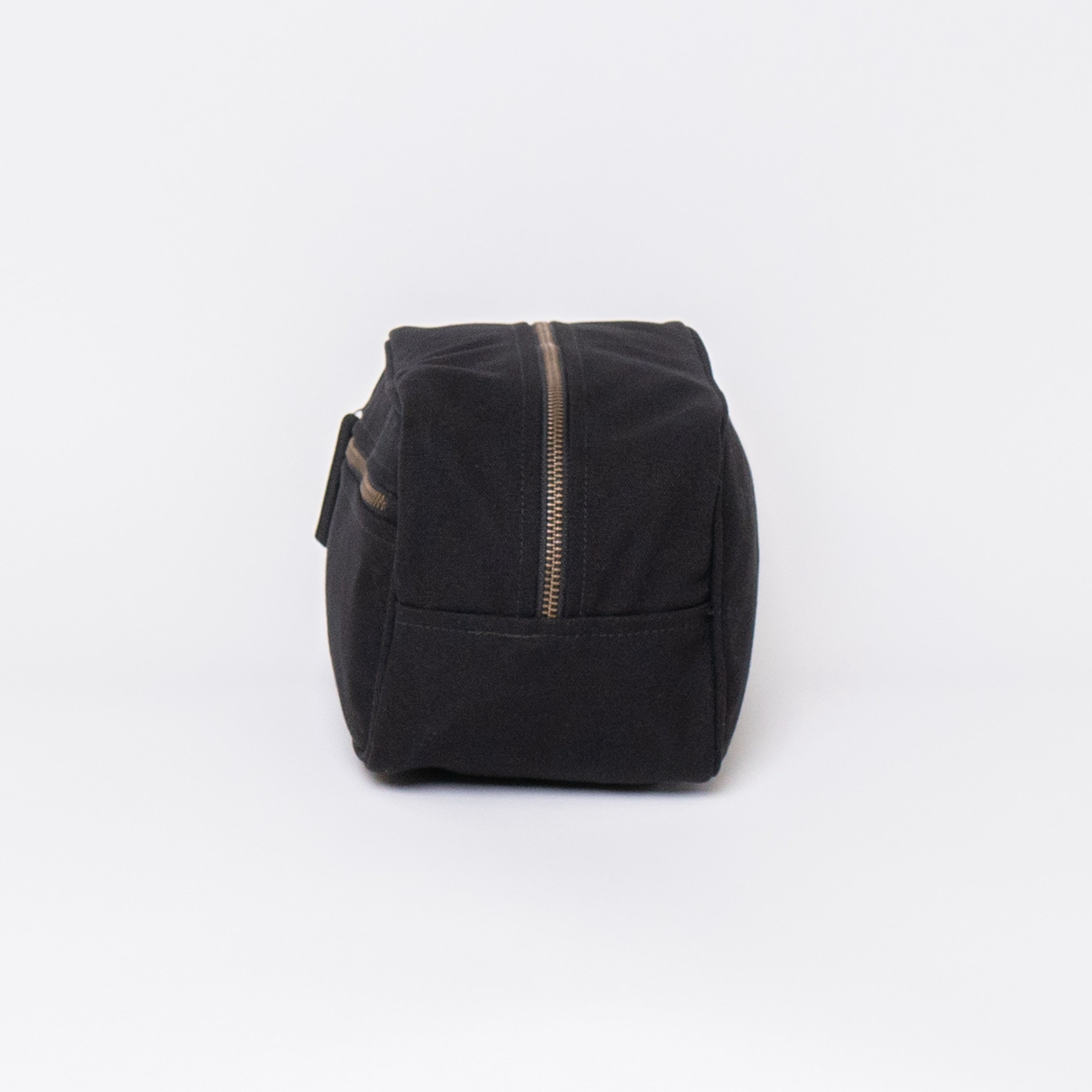Terra Thread® Sustainable Toiletry Bag