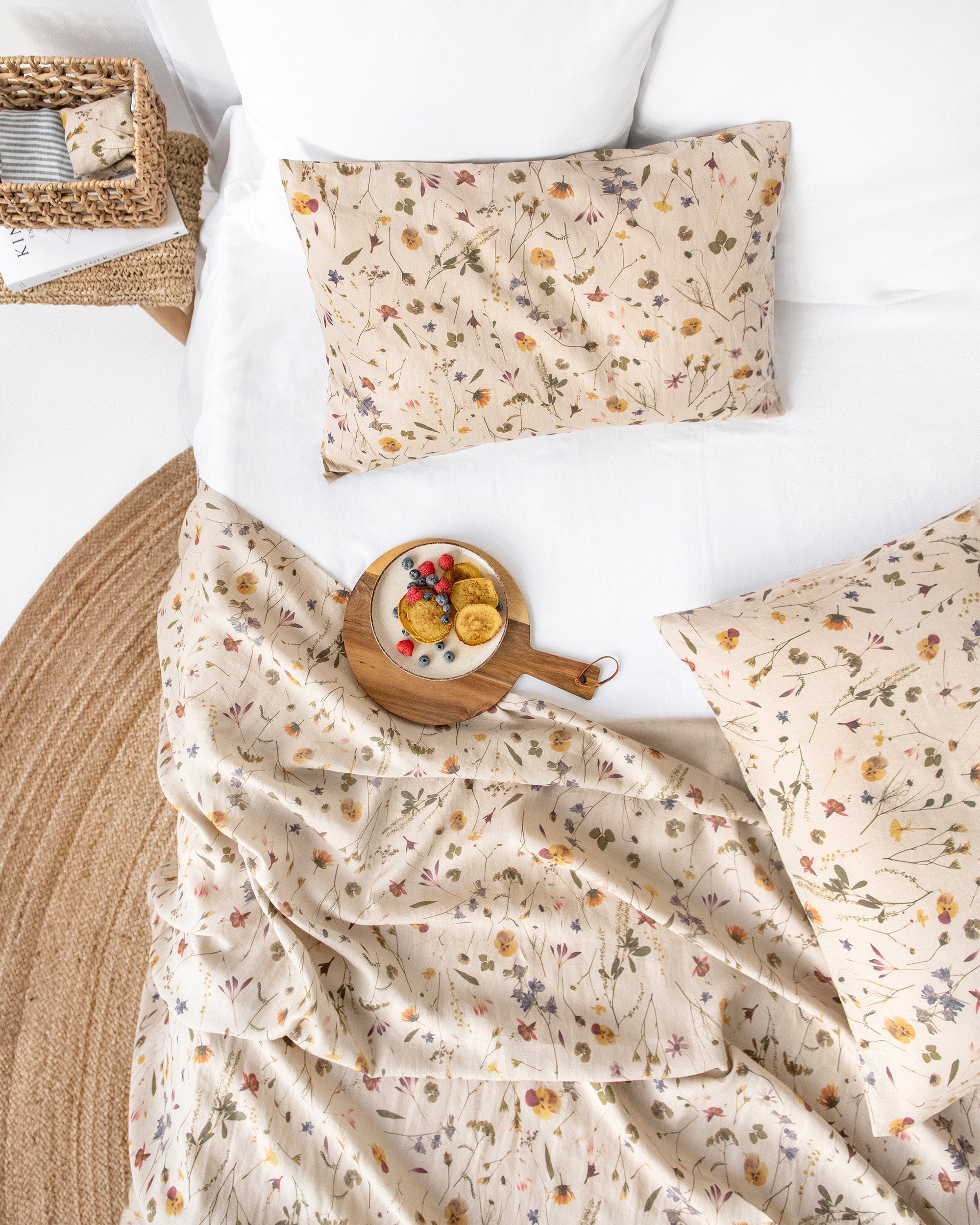 MagicLinen Botanical Print Linen Sheet Set (4 Pcs)