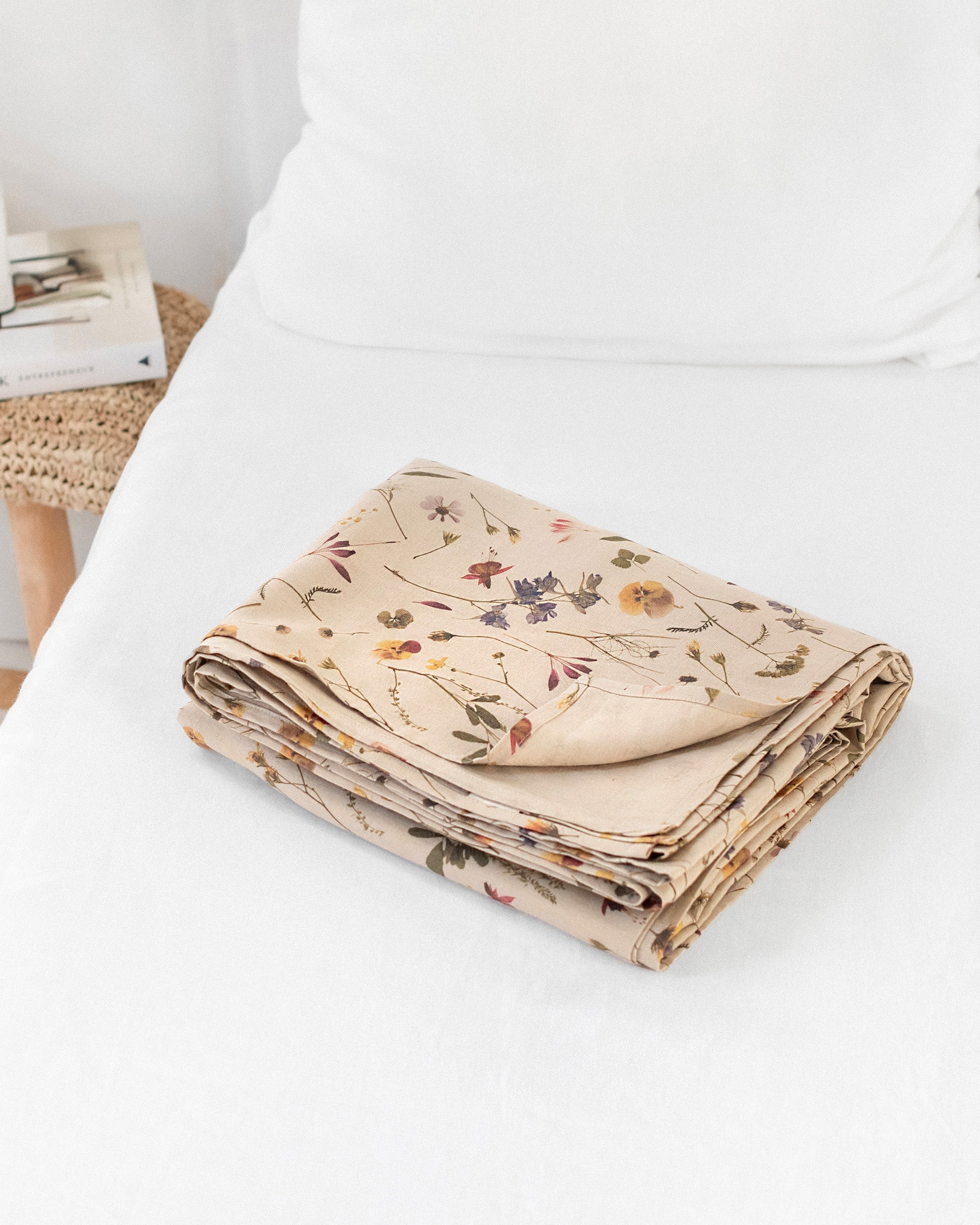 MagicLinen Botanical Print Linen Sheet Set (4 Pcs)