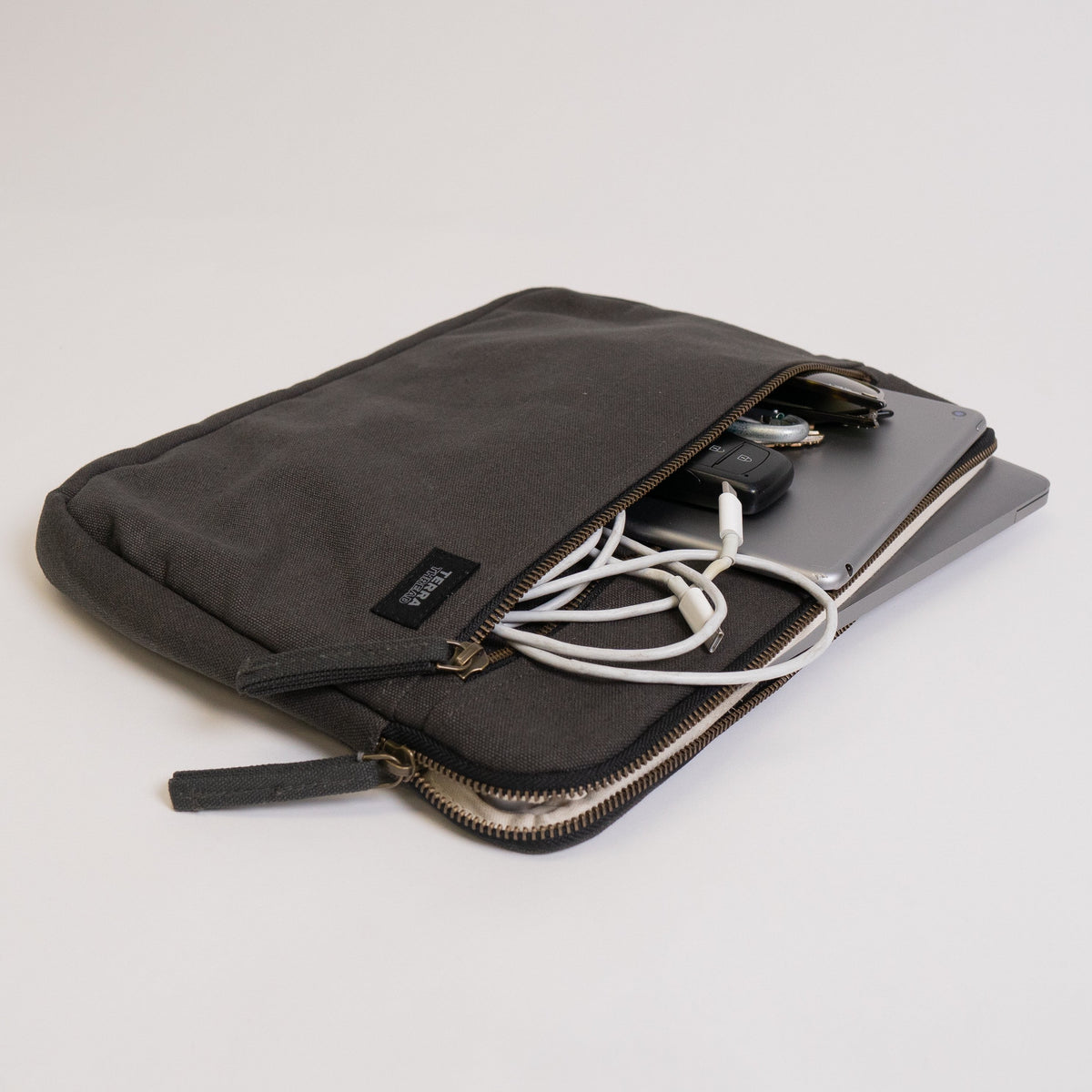 Terra Thread Erdig 13–14 inch laptop sleeve — product image 77