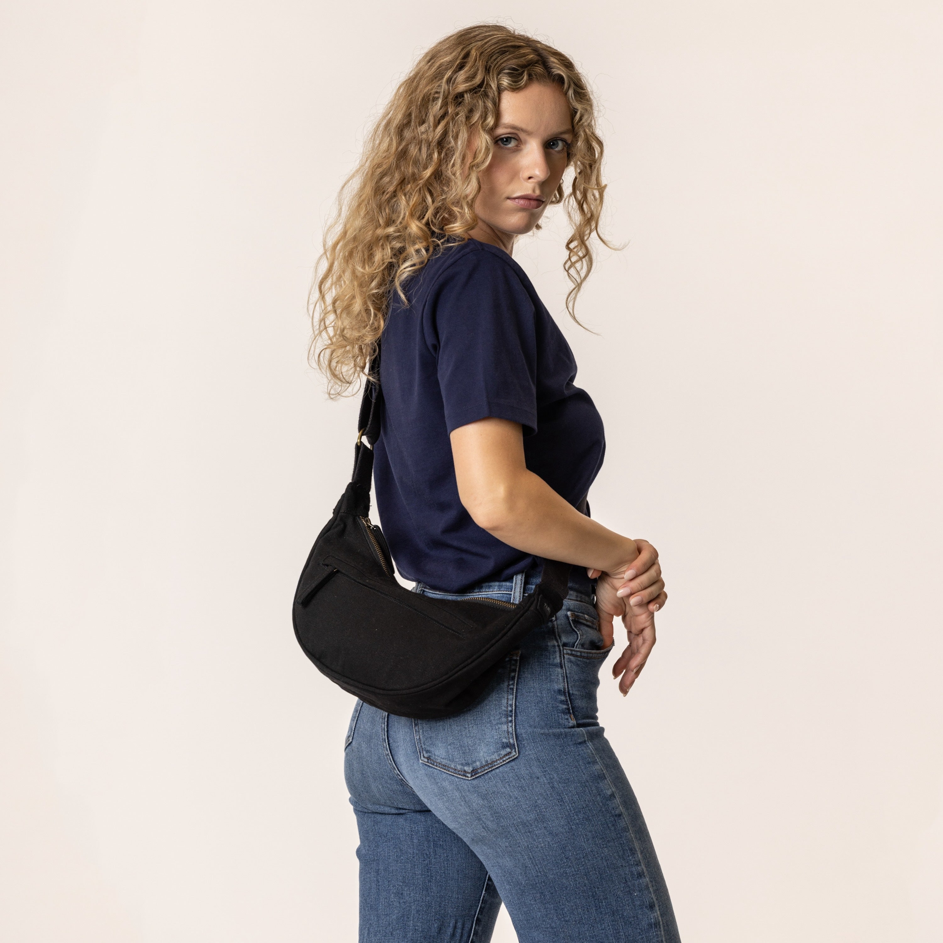 Terra Thread® Organic cotton Crossbody Bag
