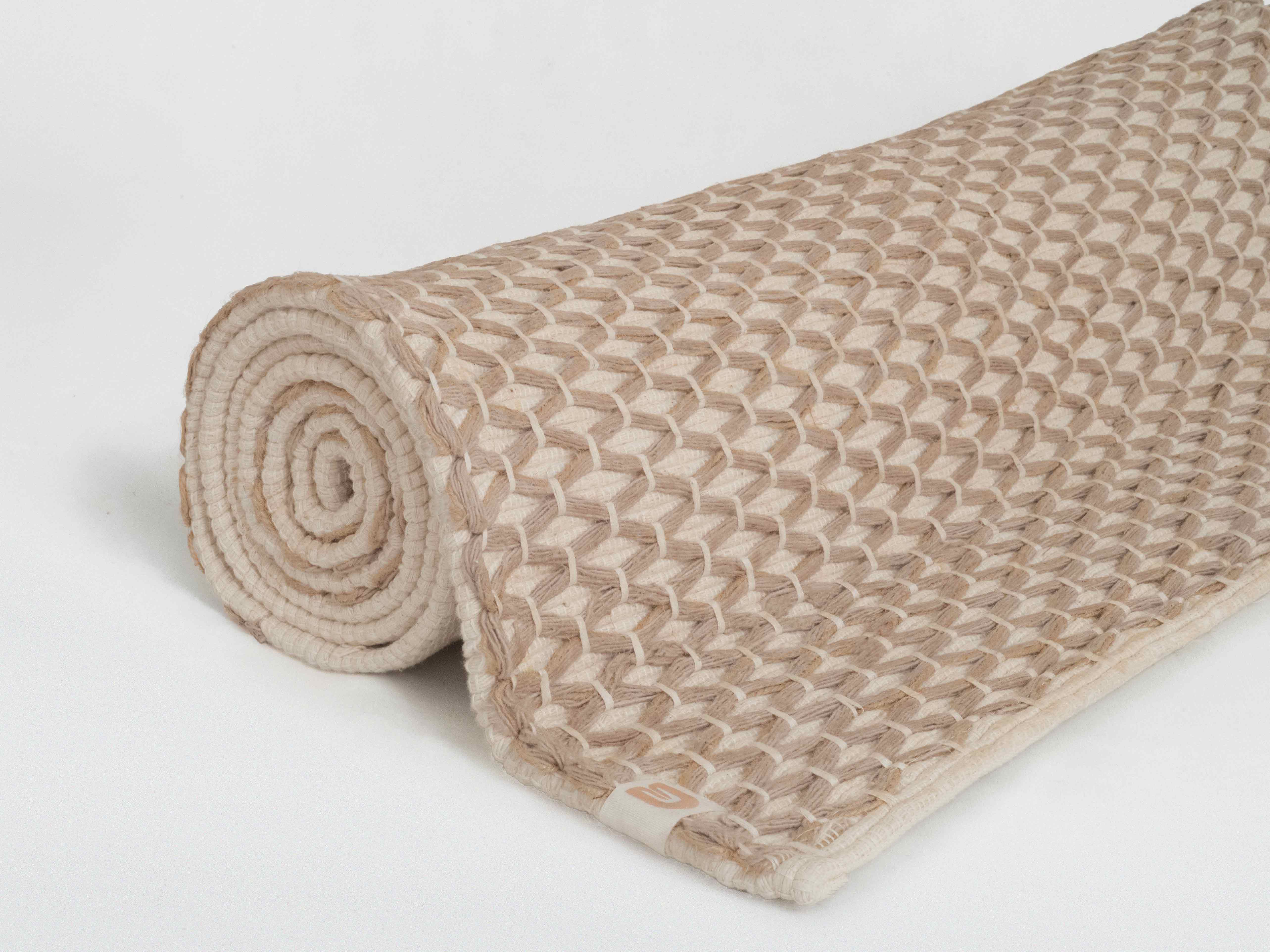 Oko Living Diamond Yoga Mat - Clay & Cream 7mm