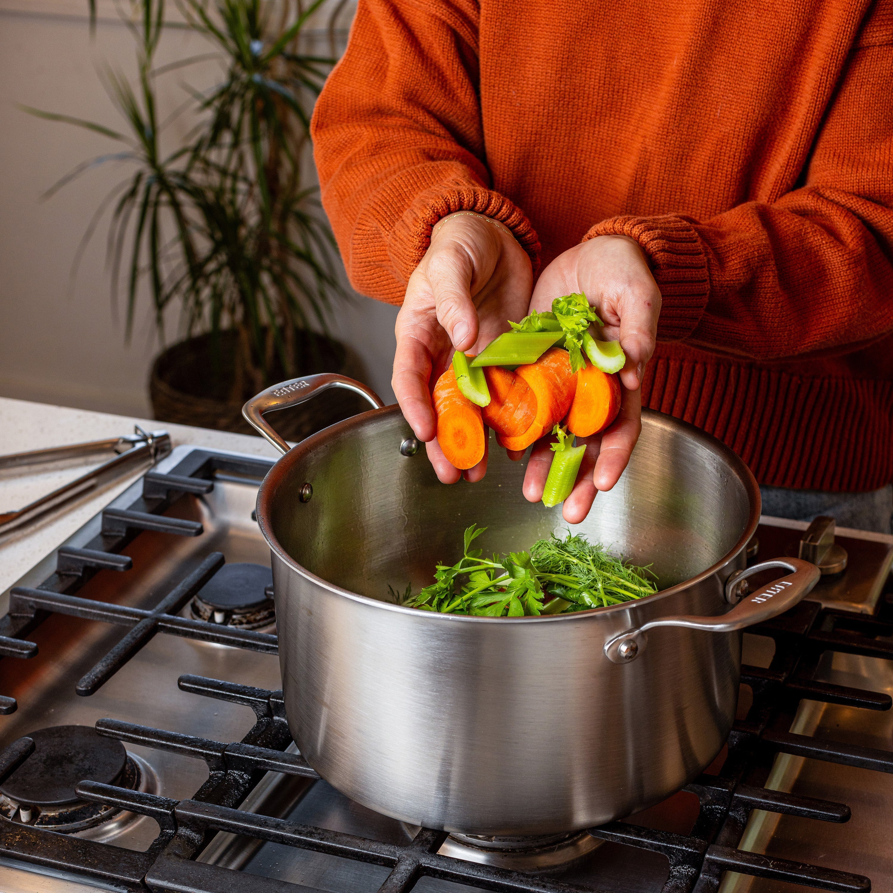 Heritage Steel Eater Series  8 Quart Stock Pot with Lid