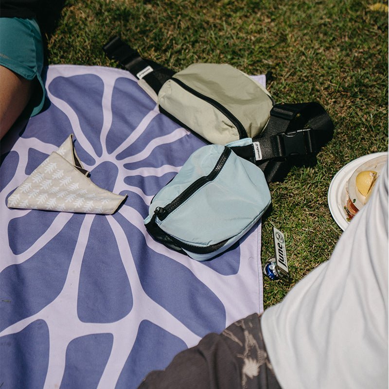 Nomadix Fanny Pack: Pale Blue Sky