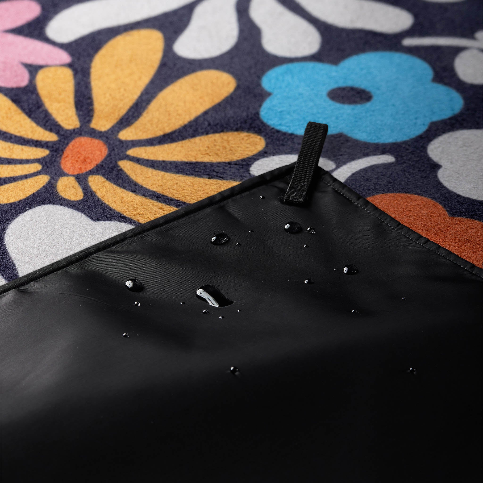 Nomadix Festival Blanket: Hula Multi