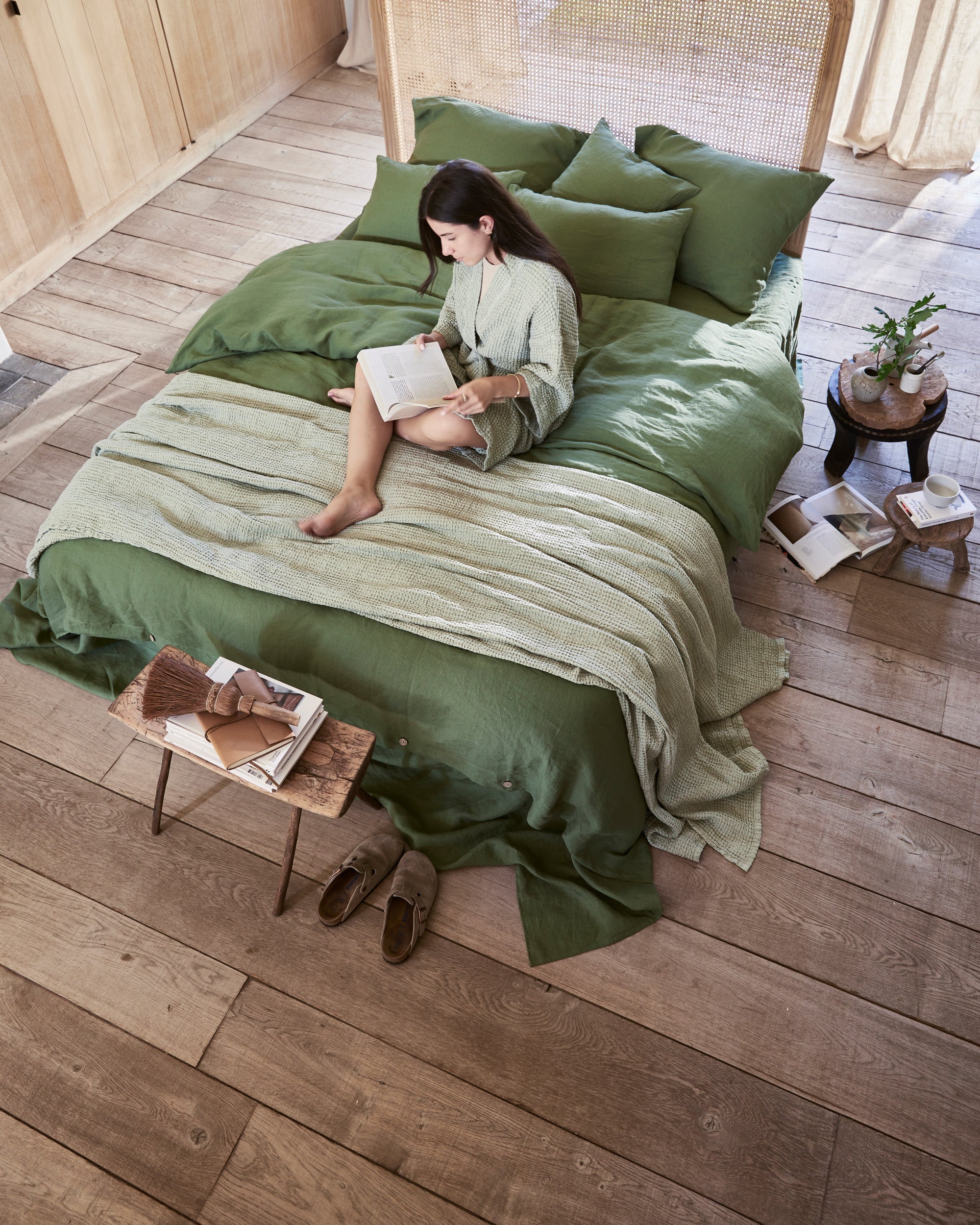 MagicLinen Forest Green Linen Sheet Set (4 Pcs)