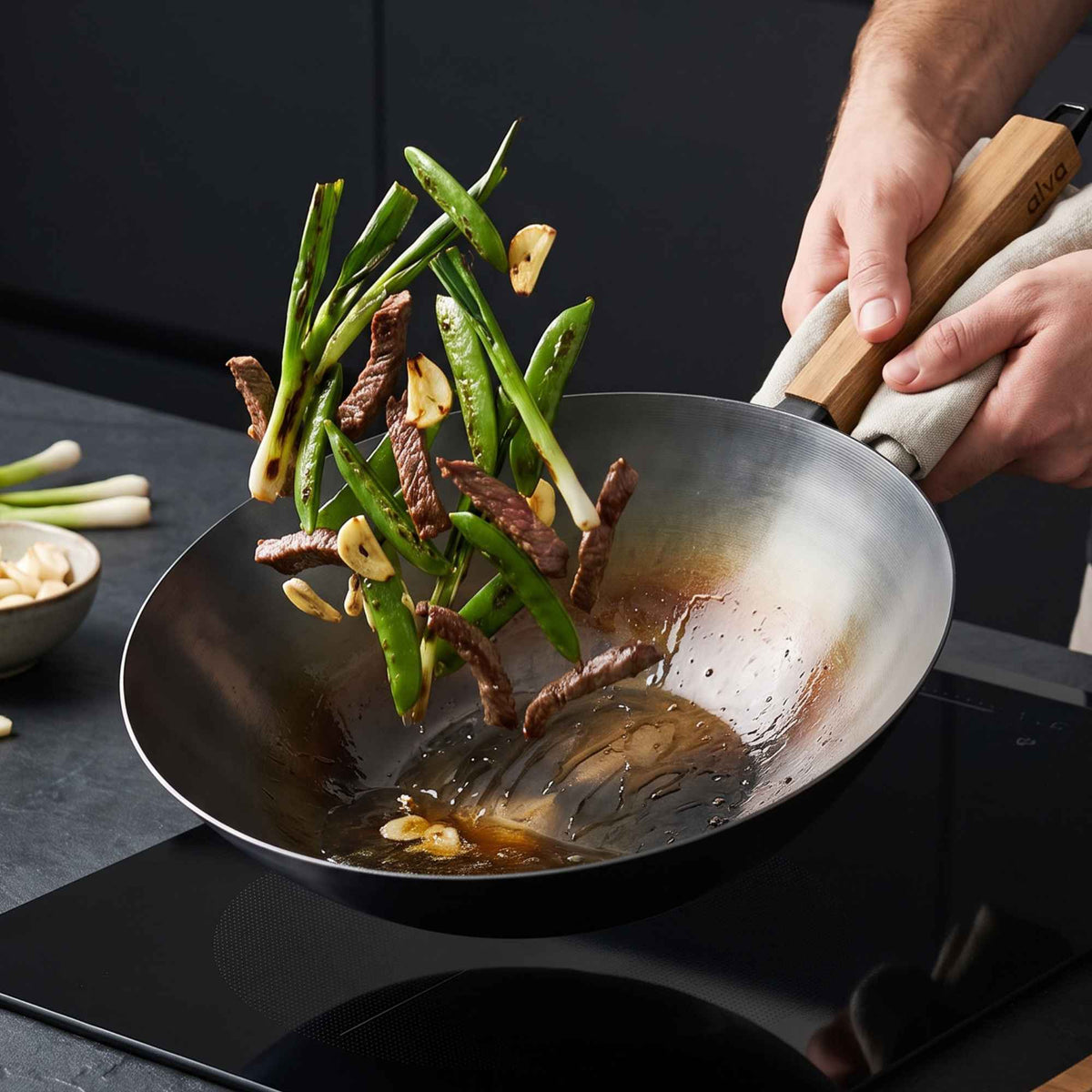 Alva Cookware Carbon Steel Wok, 12"