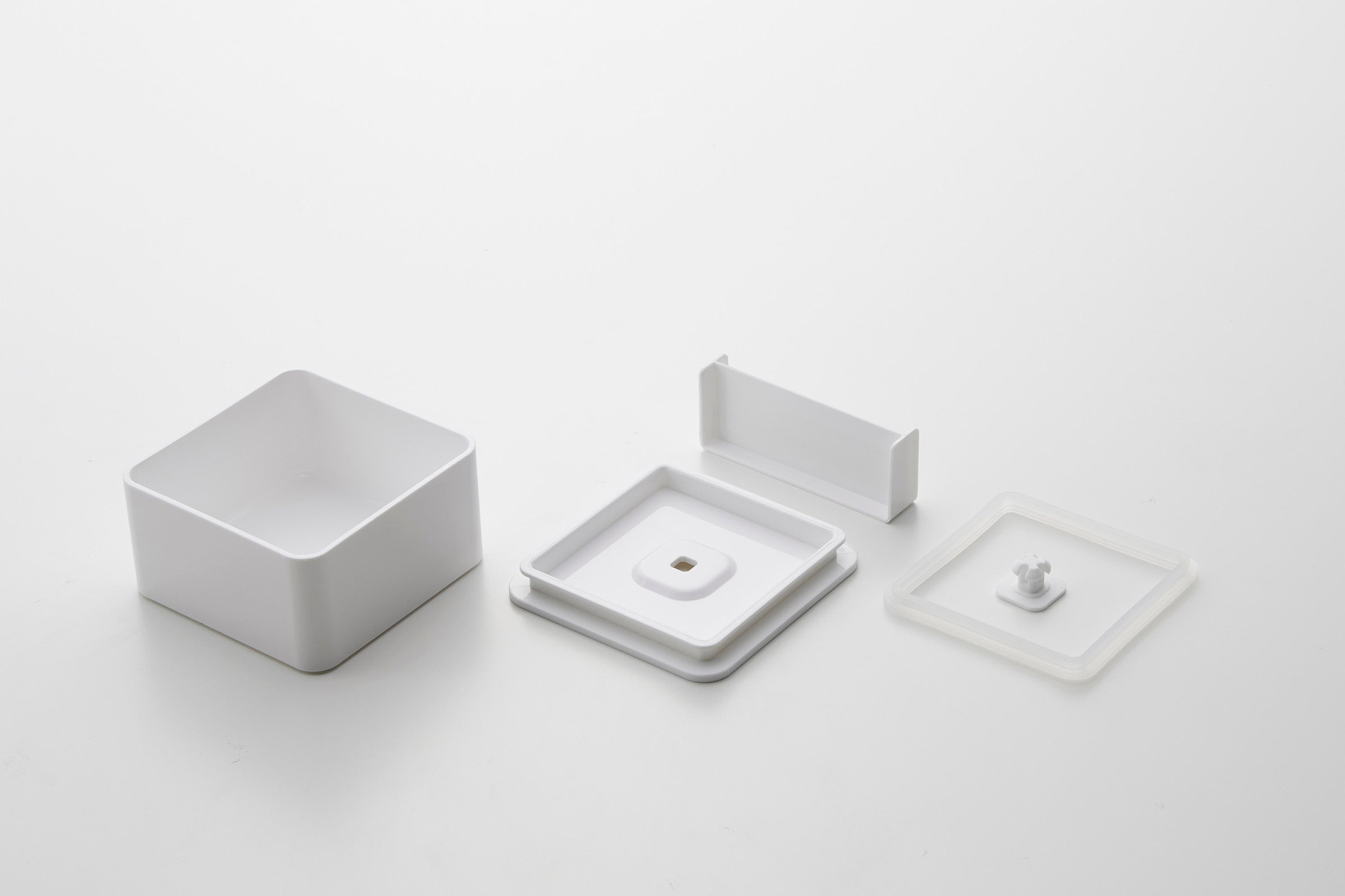 Yamazaki Home Vacuum-Sealing Food Storage Container