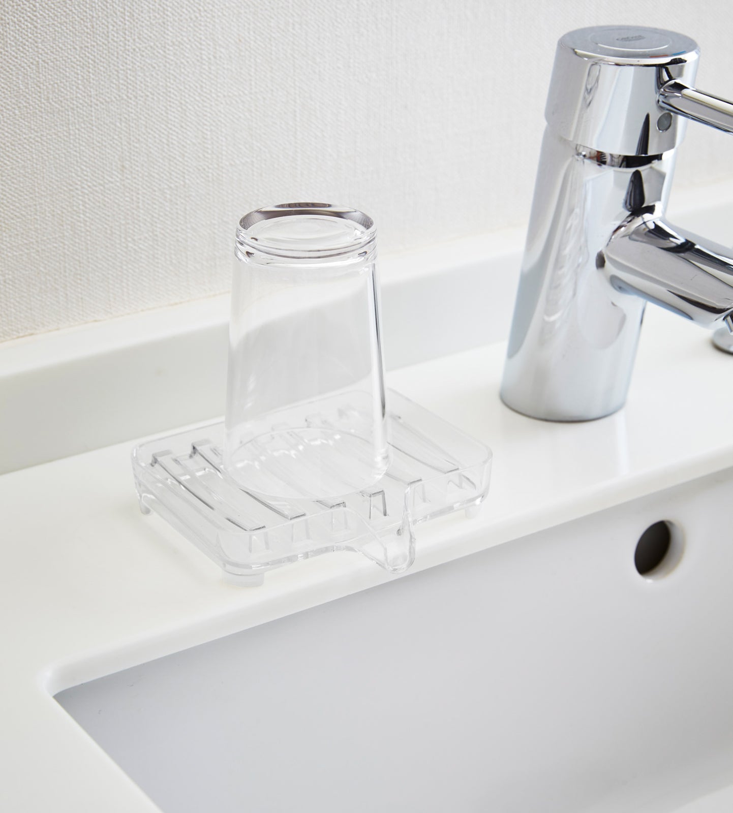 Yamazaki Home Self-Draining Soap Tray - Acrylic