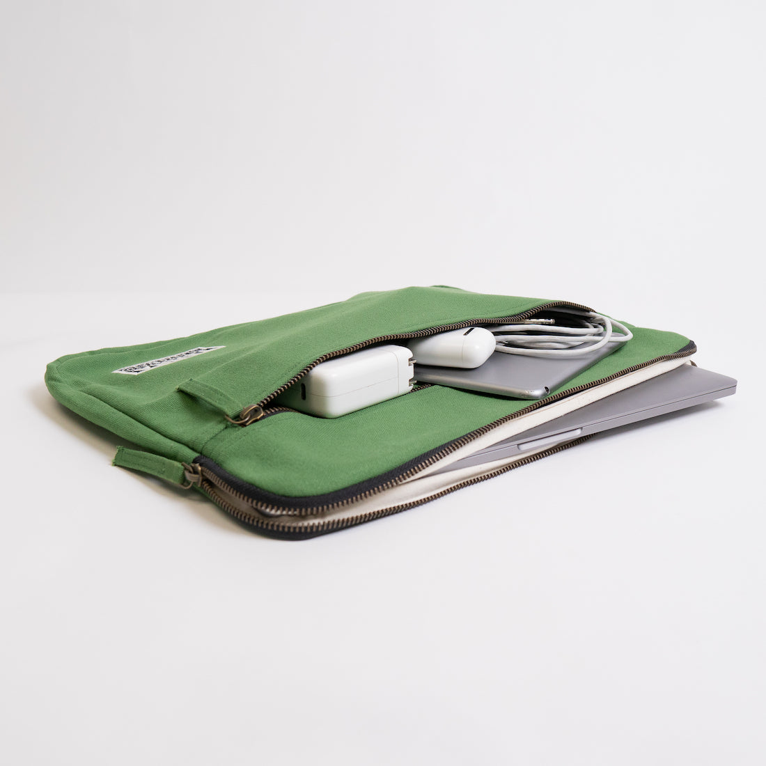 Terra Thread Erdig Organic Cotton Laptop Sleeve — 15 inch