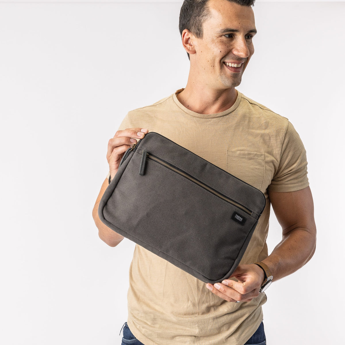 Terra Thread Erdig 13–14 inch laptop sleeve — product image 74