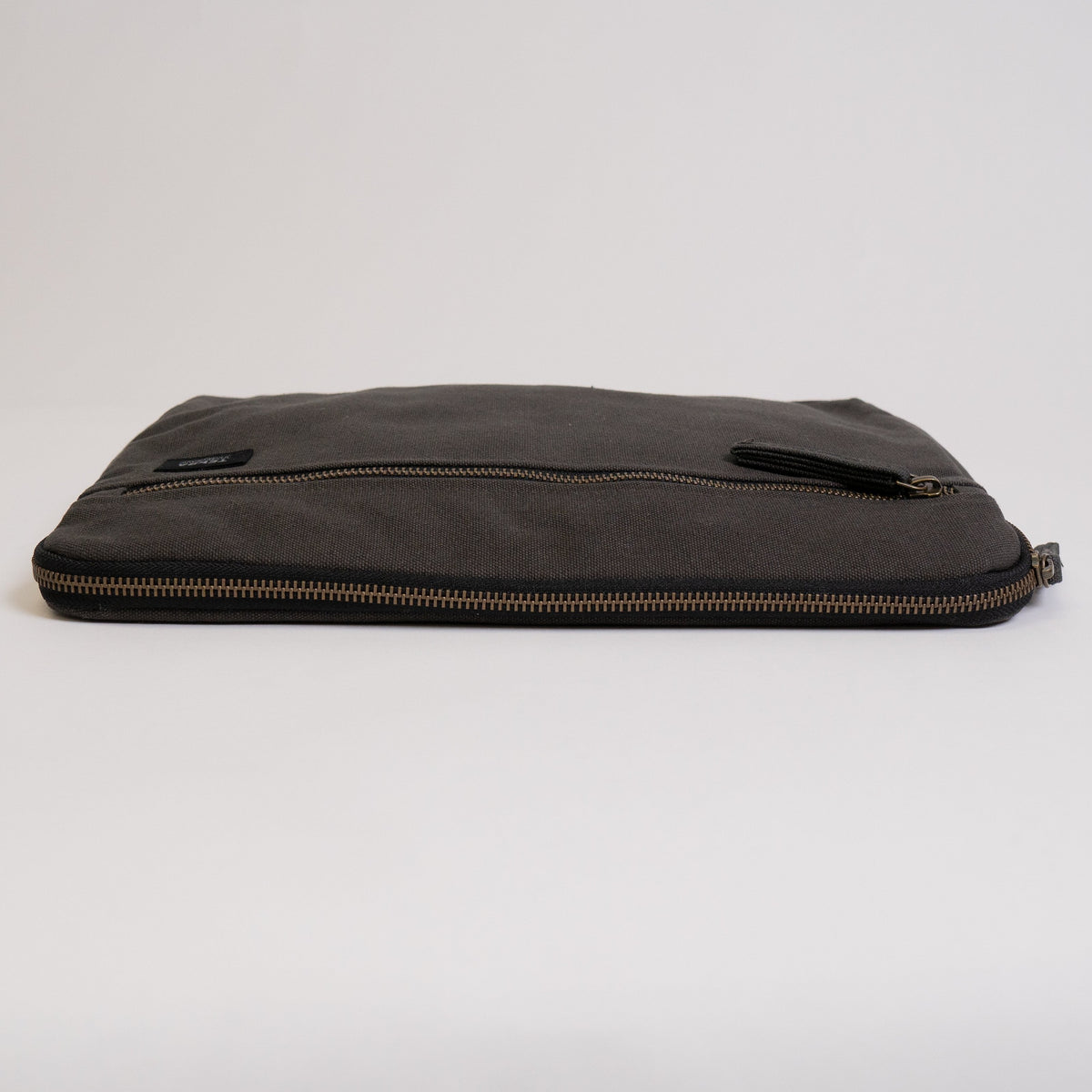 Terra Thread Erdig 13–14 inch laptop sleeve — product image 81