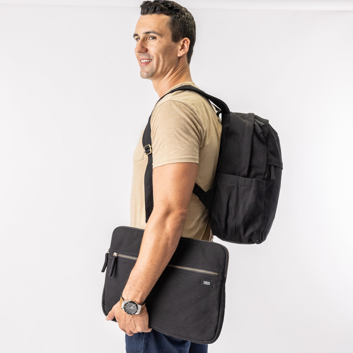 Terra Thread Erdig 15 inch laptop sleeve — product image 26