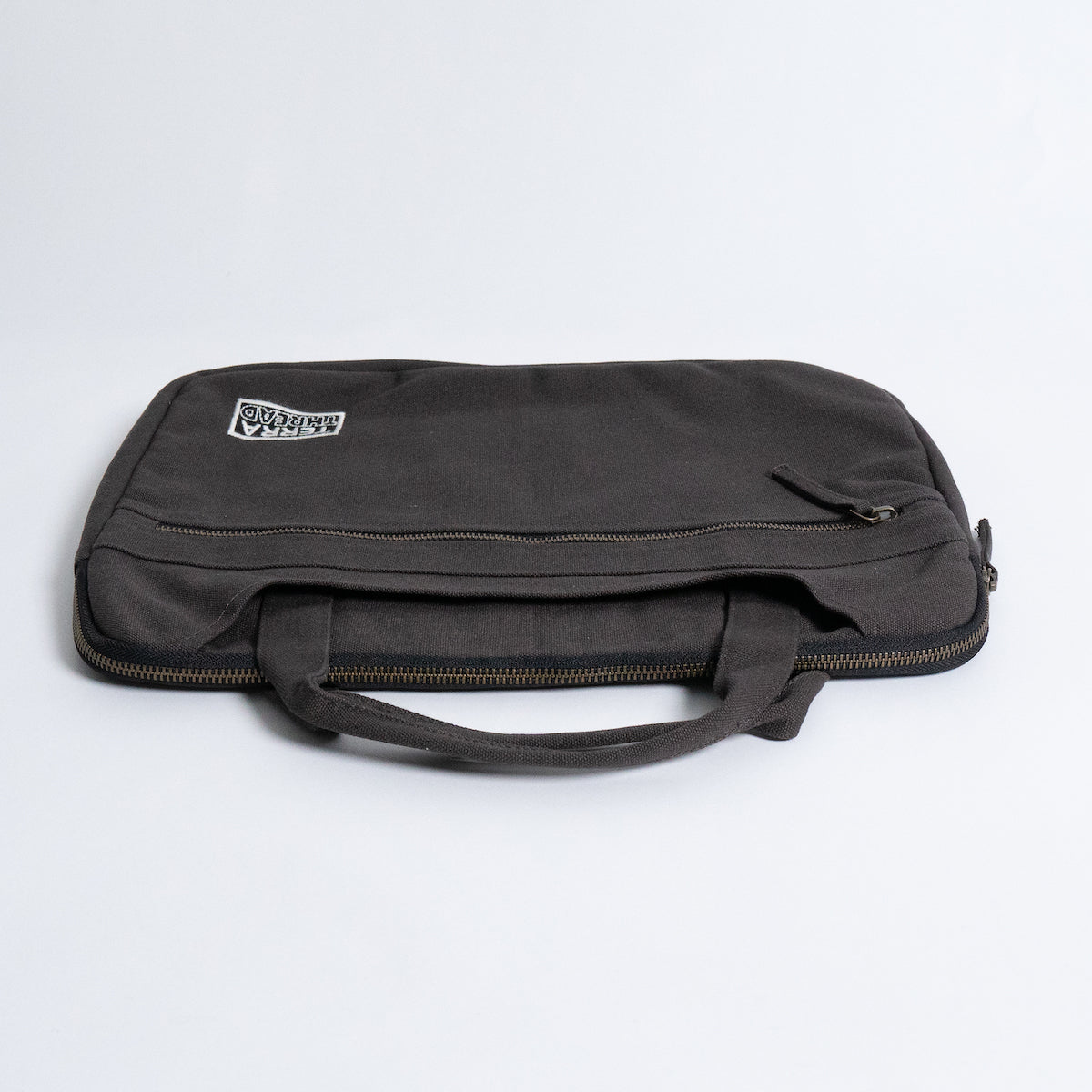 Terra Thread® Hasta Laptop Sleeve with handles