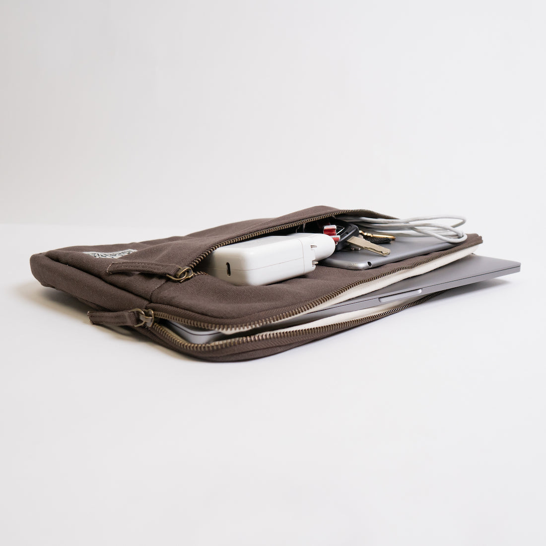 Terra Thread Erdig 15 inch laptop sleeve — product image 8