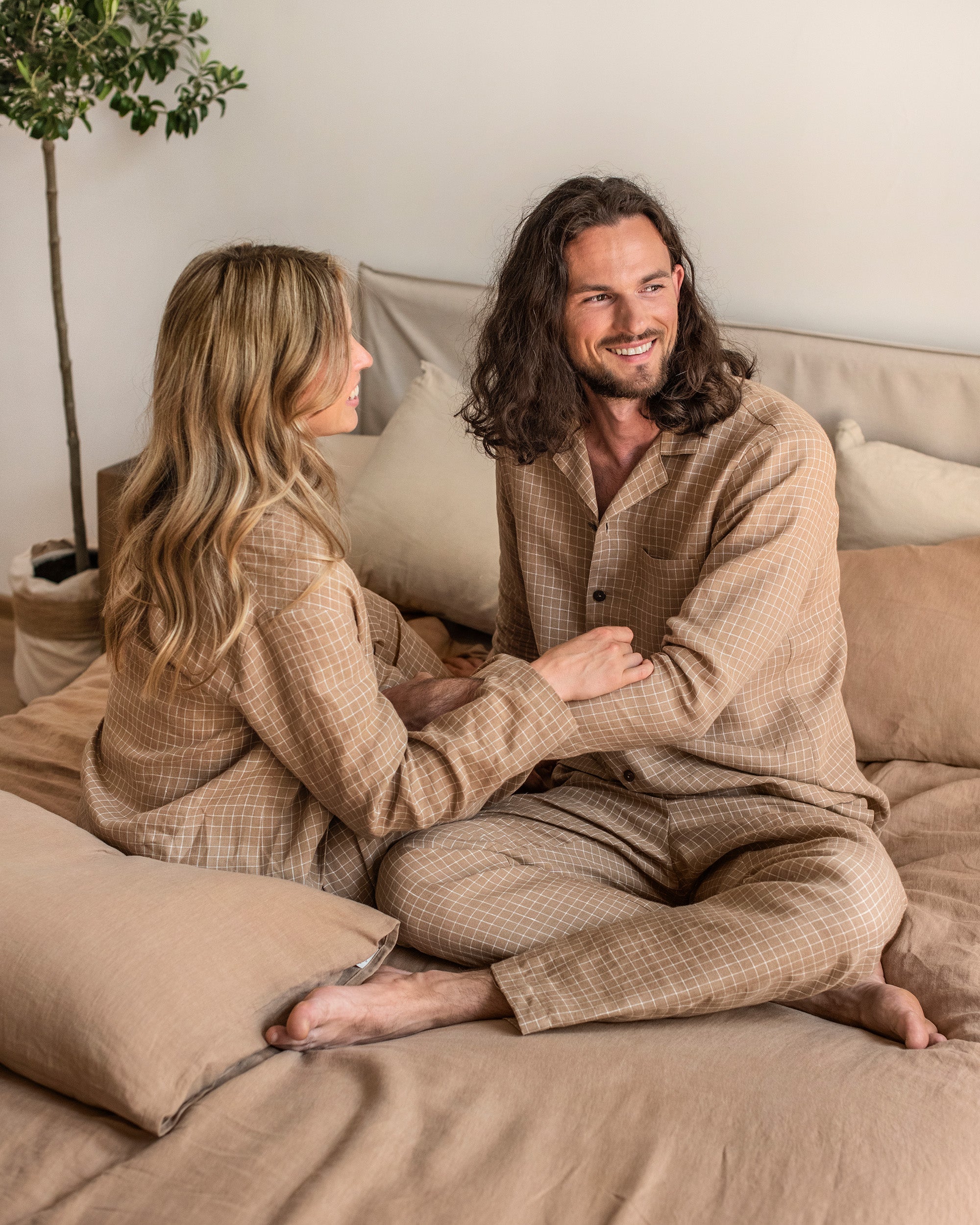 MagicLinen Latte Linen Duvet Cover