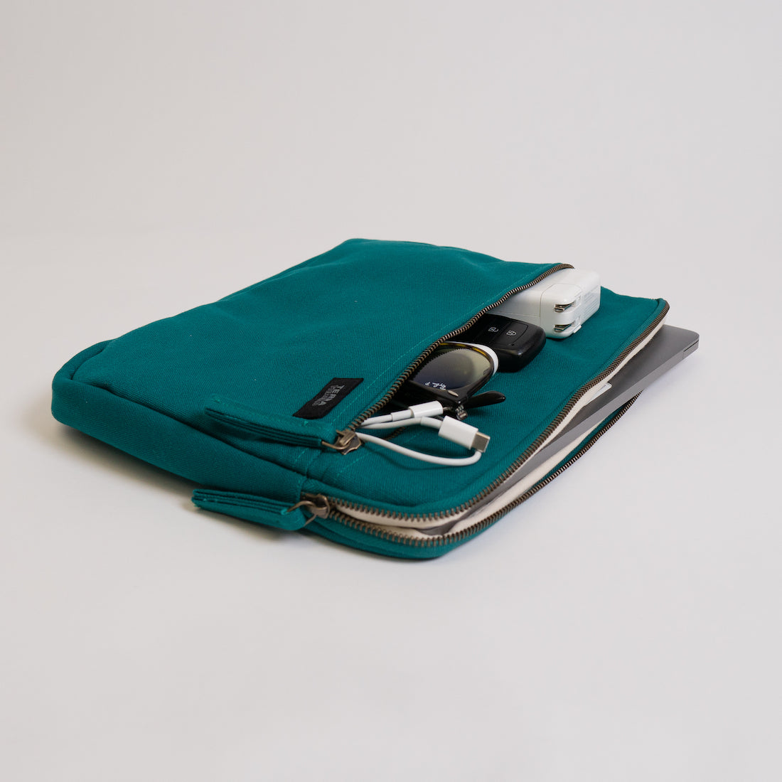 Terra Thread Erdig 13–14 inch laptop sleeve — product image 37