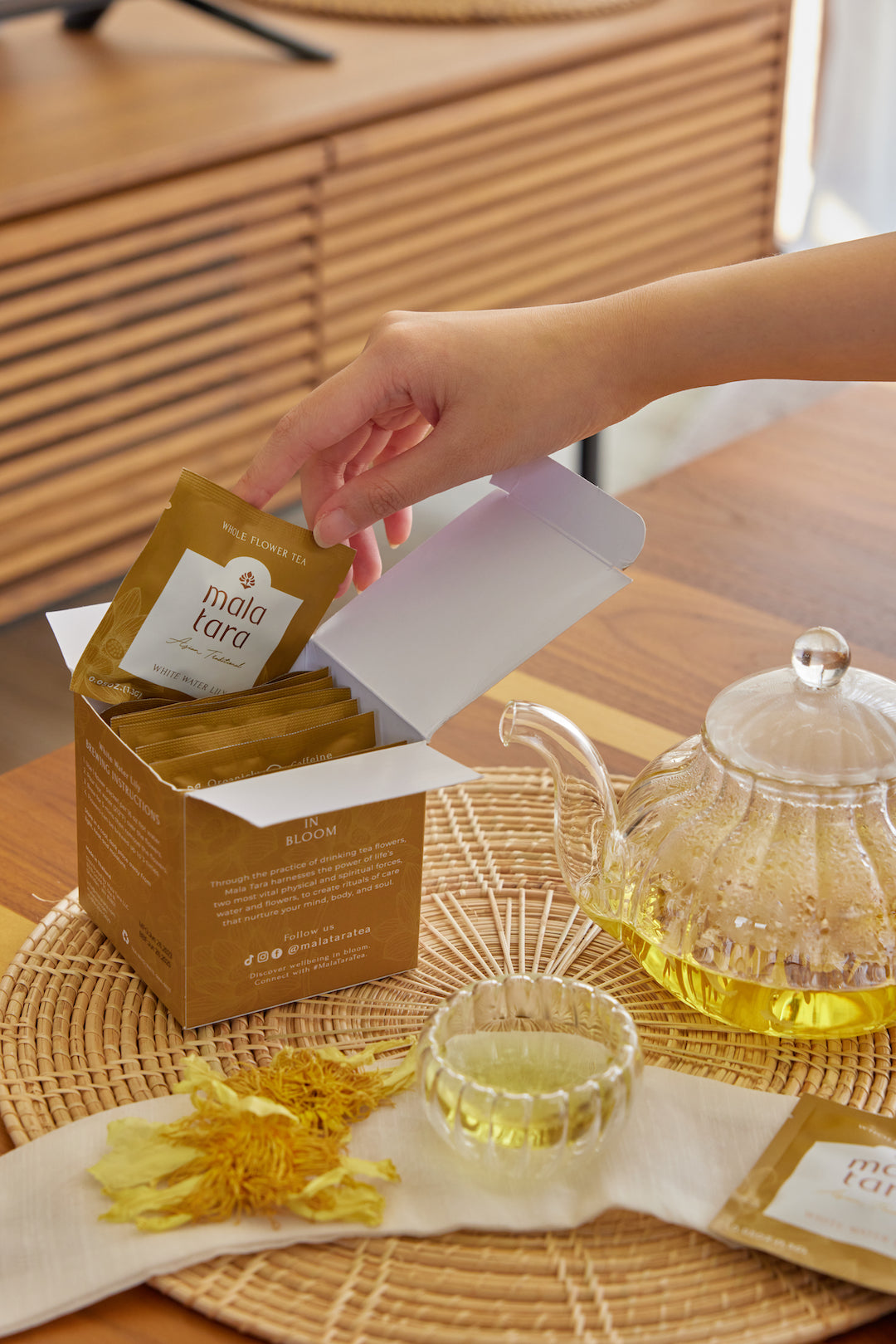 Mala Tara Water Lily Whole Flower Tea Box