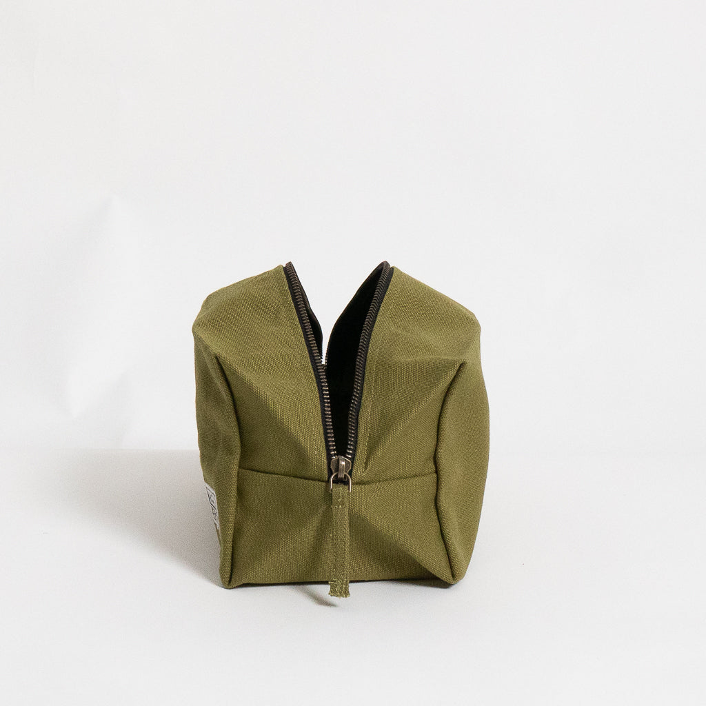 Terra Thread® Sustainable Toiletry Bag