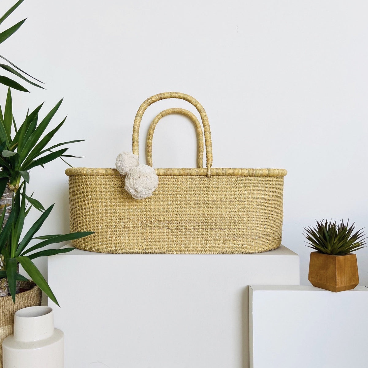 Plum+Sparrow Vegan Handle No-Hood Moses Basket