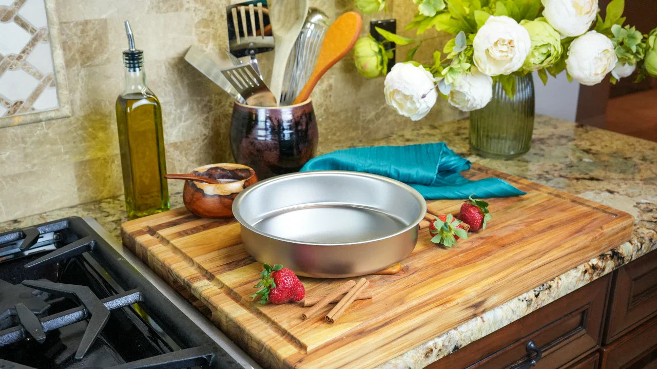 360 Cookware 9" Round Cake Pan with No Handles