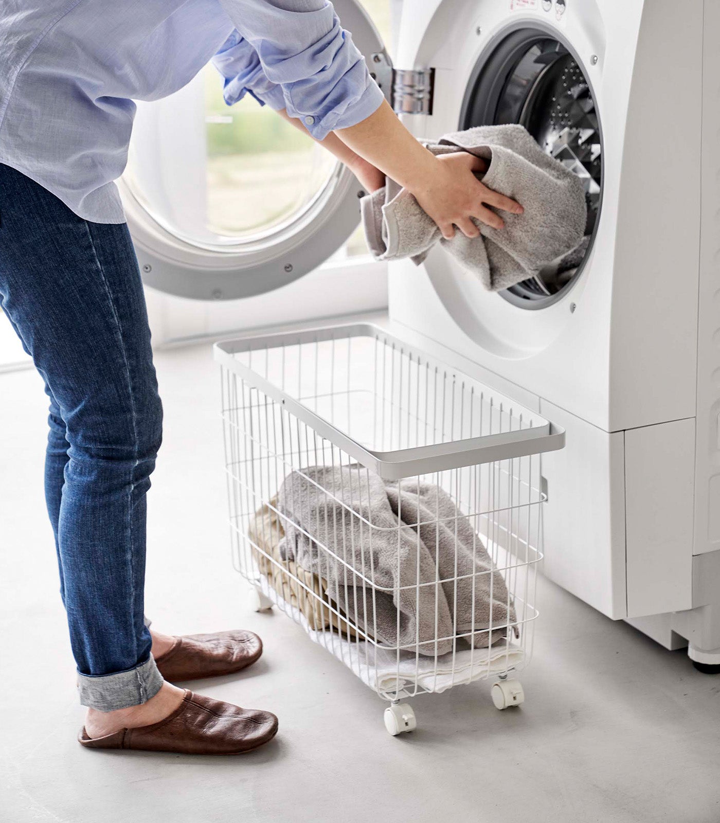 Yamazaki Home Rolling Wire Basket (14.8" H)  - Steel