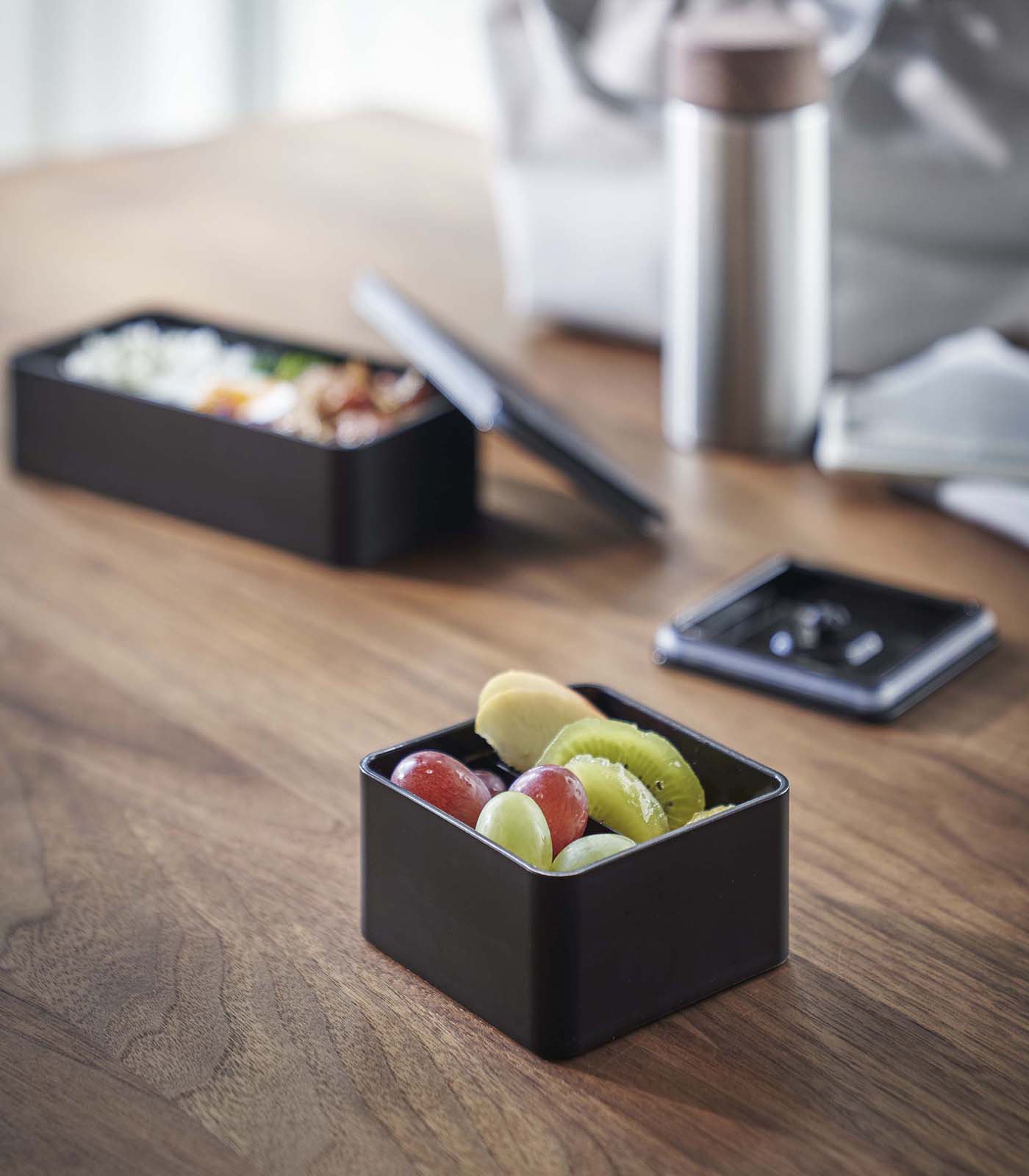 Yamazaki Home Vacuum-Sealing Food Storage Container