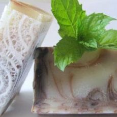 Tandi’s Naturals Minty Cocoa Swirl Bar Soap from Gimme the Good Stuff
