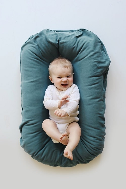 Snuggle Me Baby Lounger | Gimme the Good Stuff