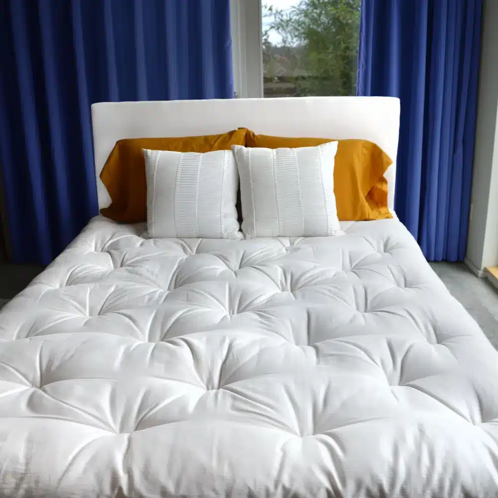 How to Choose a Non-toxic Mattress or Futon (and What’s the Difference)