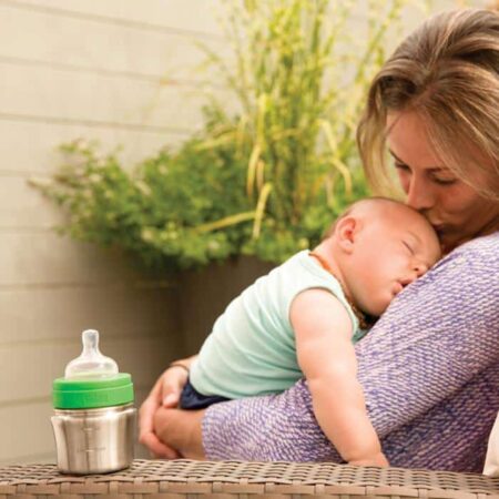 Feeding Baby: Bottle or Breast