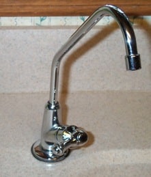 Pure-Earth Chrome faucet from gimme the good stuff
