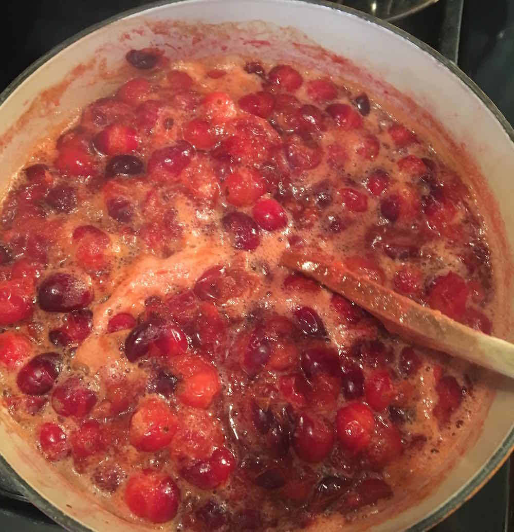 Meep’s Healthy Cranberry Sauce with Maple Syrup & Chia Seeds