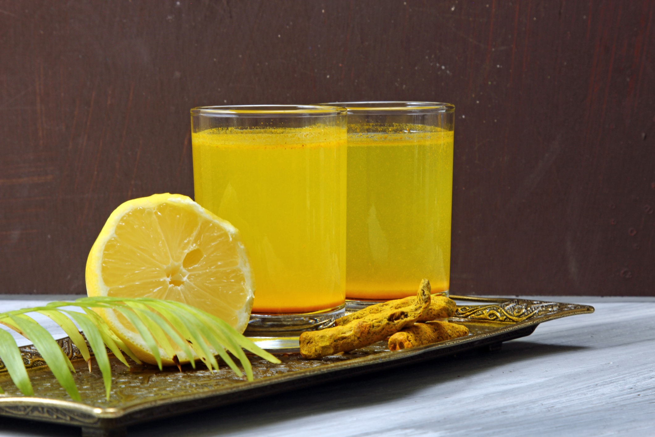 Turmeric detox drink with lemon