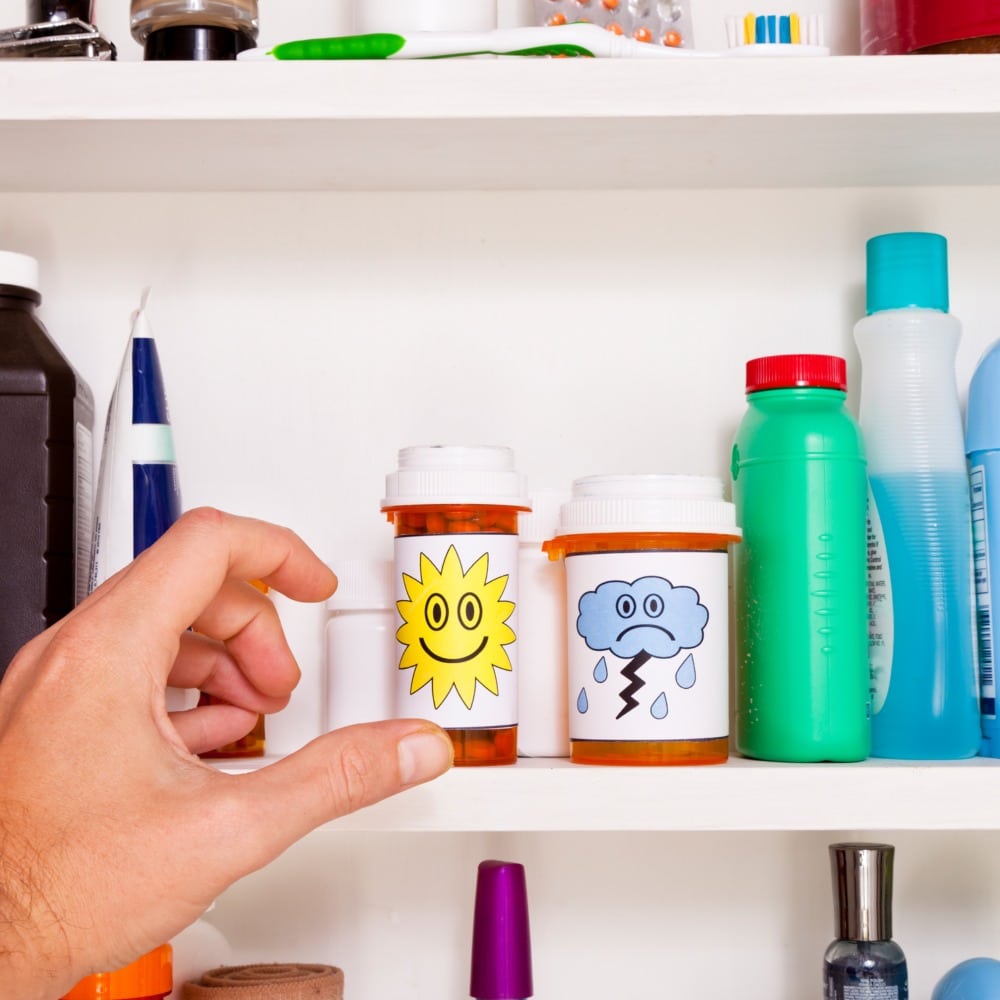 Detoxing Your Medicine Cabinet with Natural Remedies